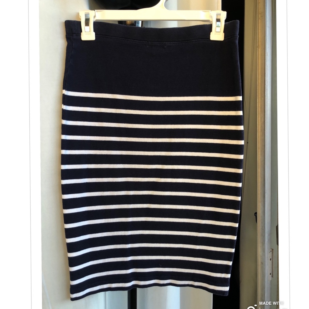 Gap midi blue and white striped skirt.